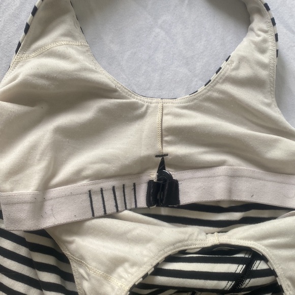 Lululemon Tank, Size 4 - Picture 3 of 4